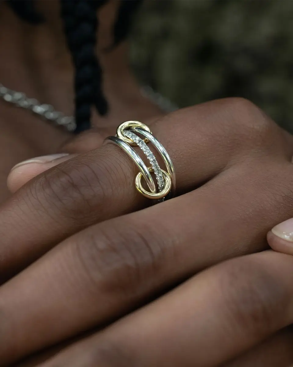 Spinelli Kilcollin Sonny SG Gris Thin 3-Linked Ring in Sterling Silver and Gray Pave Diamonds with Yellow Gold Connectors | Thumbnail 2 Spinelli Kilcollin Sonny SG Gris Thin 3-Linked Ring in Sterling Silver and Gray Pave Diamonds with Yellow Gold Connectors | Thumbnail 2