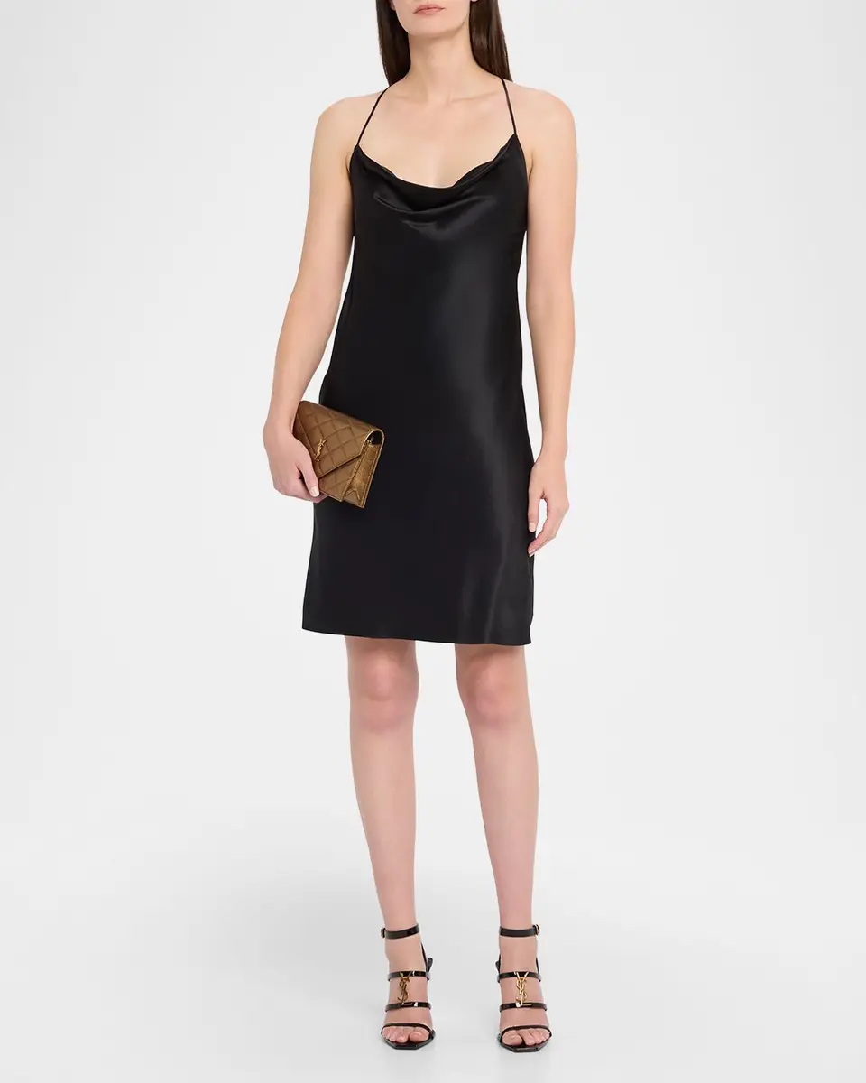 Saint Laurent Envelope Small YSL Wallet on Chain in Metallic Leather | Thumbnail 5 Saint Laurent Envelope Small YSL Wallet on Chain in Metallic Leather | Thumbnail 5