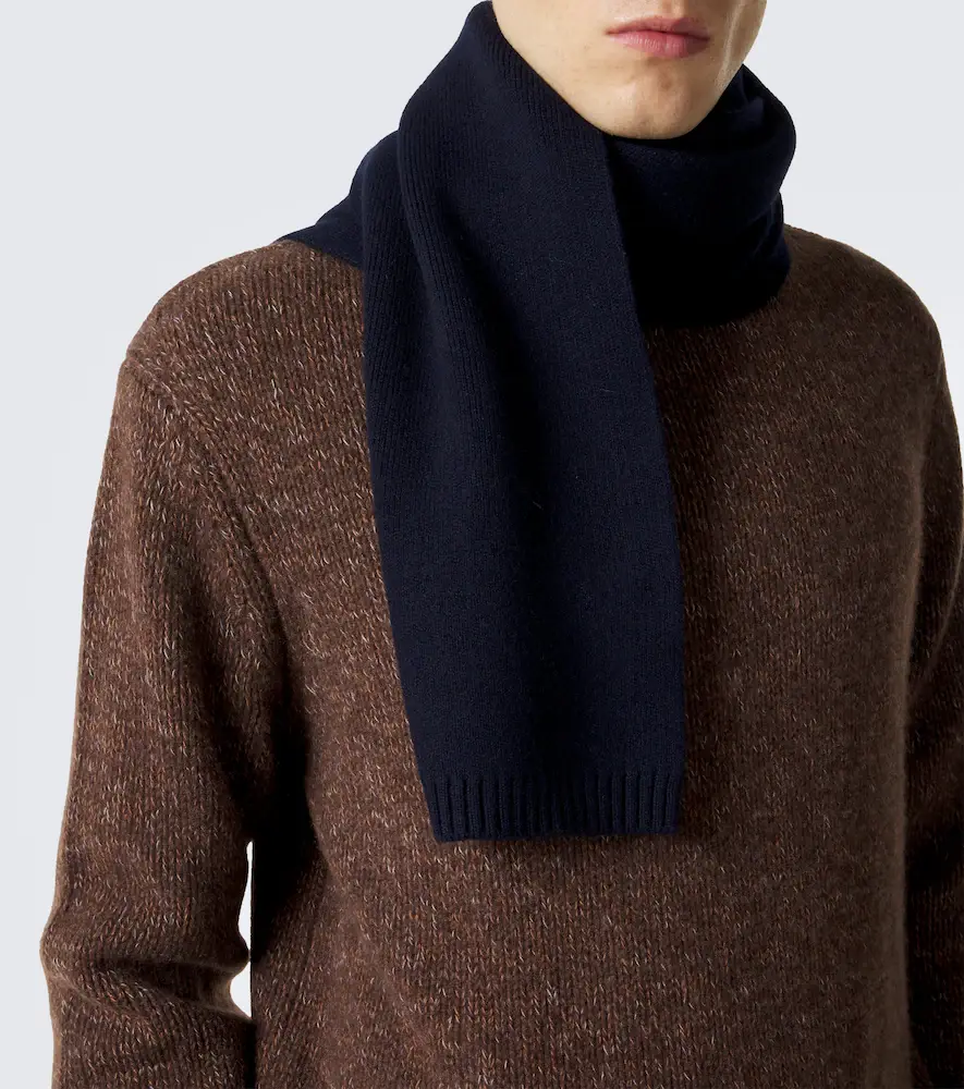 Lisa Yang Frederika cashmere scarf | Thumbnail 2 Lisa Yang Frederika cashmere scarf | Thumbnail 2