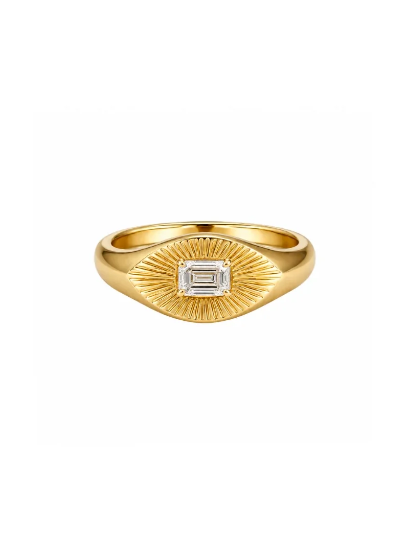 0.31ct Diamond 18K Gold Fluted Signet Ring 0.31ct Diamond 18K Gold Fluted Signet Ring