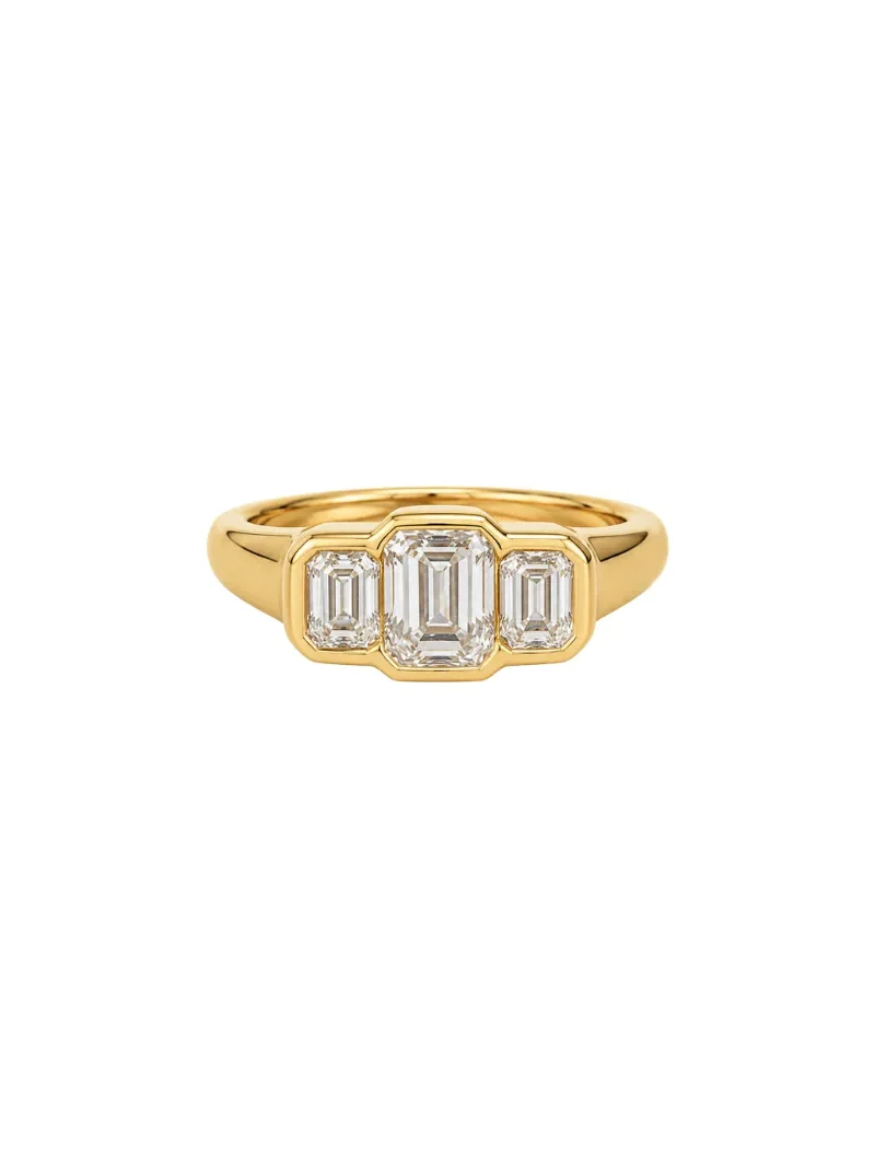 0.76ct Diamond 18K Gold Baguette Ring 0.76ct Diamond 18K Gold Baguette Ring