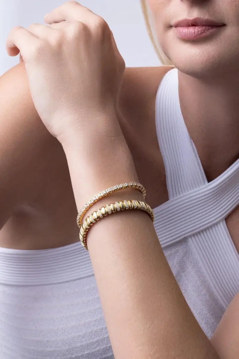 Zydo Diamond Alternating Stretch Bracelet - Yellow Gold | Image 1 Zydo Diamond Alternating Stretch Bracelet - Yellow Gold | Image 1