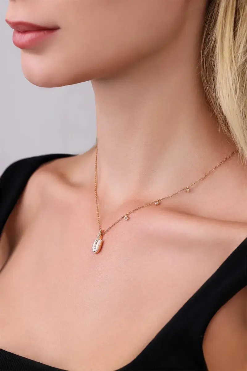 U LOS ANGELES Diamond White Quartz Solo Charm Necklace | Thumbnail 2 U LOS ANGELES Diamond White Quartz Solo Charm Necklace | Thumbnail 2