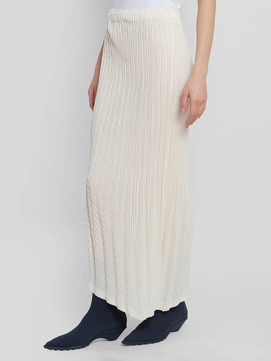 Issey Miyake Women's Unfurling Pleats Maxi Skirt | Thumbnail 4 Issey Miyake Women's Unfurling Pleats Maxi Skirt | Thumbnail 4