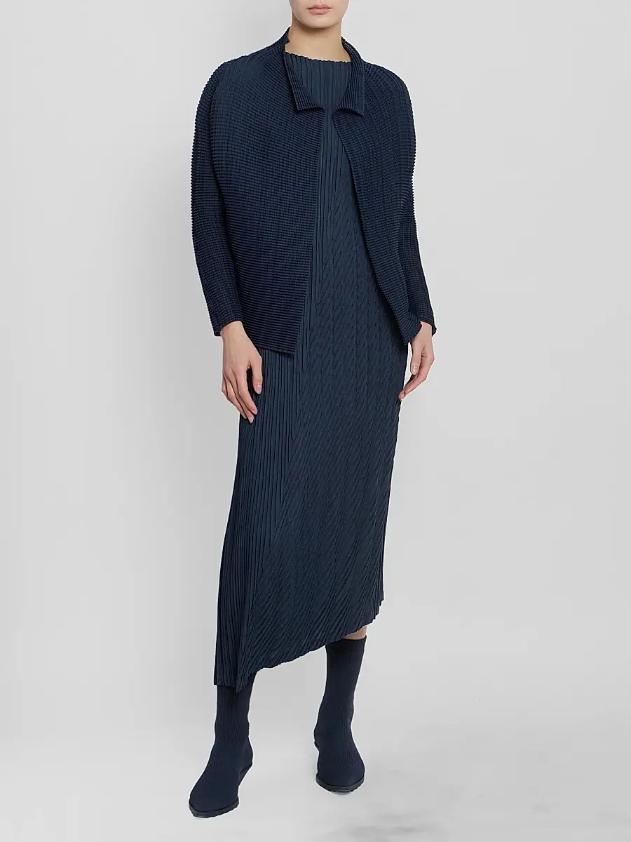 Issey Miyake Women's Wooly Pleats Cardigan | Thumbnail 2