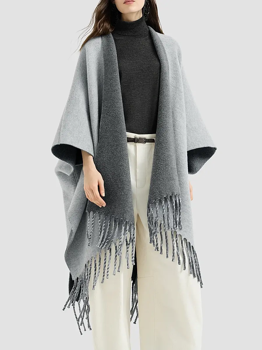 Brunello Cucinelli Women's Wool and Cashmere Double Knit Reversible Poncho | Thumbnail 2 Brunello Cucinelli Women's Wool and Cashmere Double Knit Reversible Poncho | Thumbnail 2