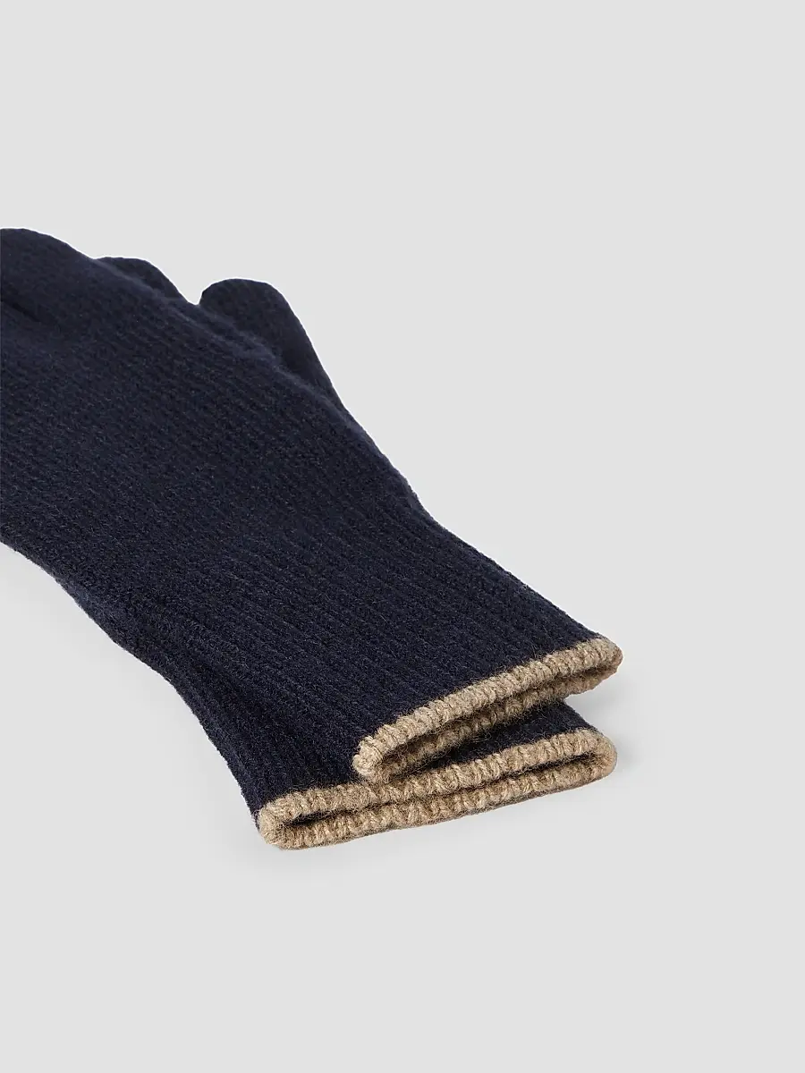 Brunello Cucinelli Men's Cashmere Knit Gloves | Thumbnail 2 Brunello Cucinelli Men's Cashmere Knit Gloves | Thumbnail 2