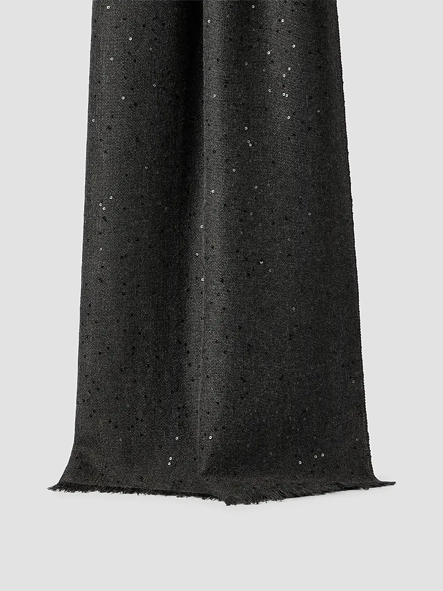 Brunello Cucinelli Women's Cashmere And Silk Diamond Yarn Scarf | Thumbnail 2 Brunello Cucinelli Women's Cashmere And Silk Diamond Yarn Scarf | Thumbnail 2