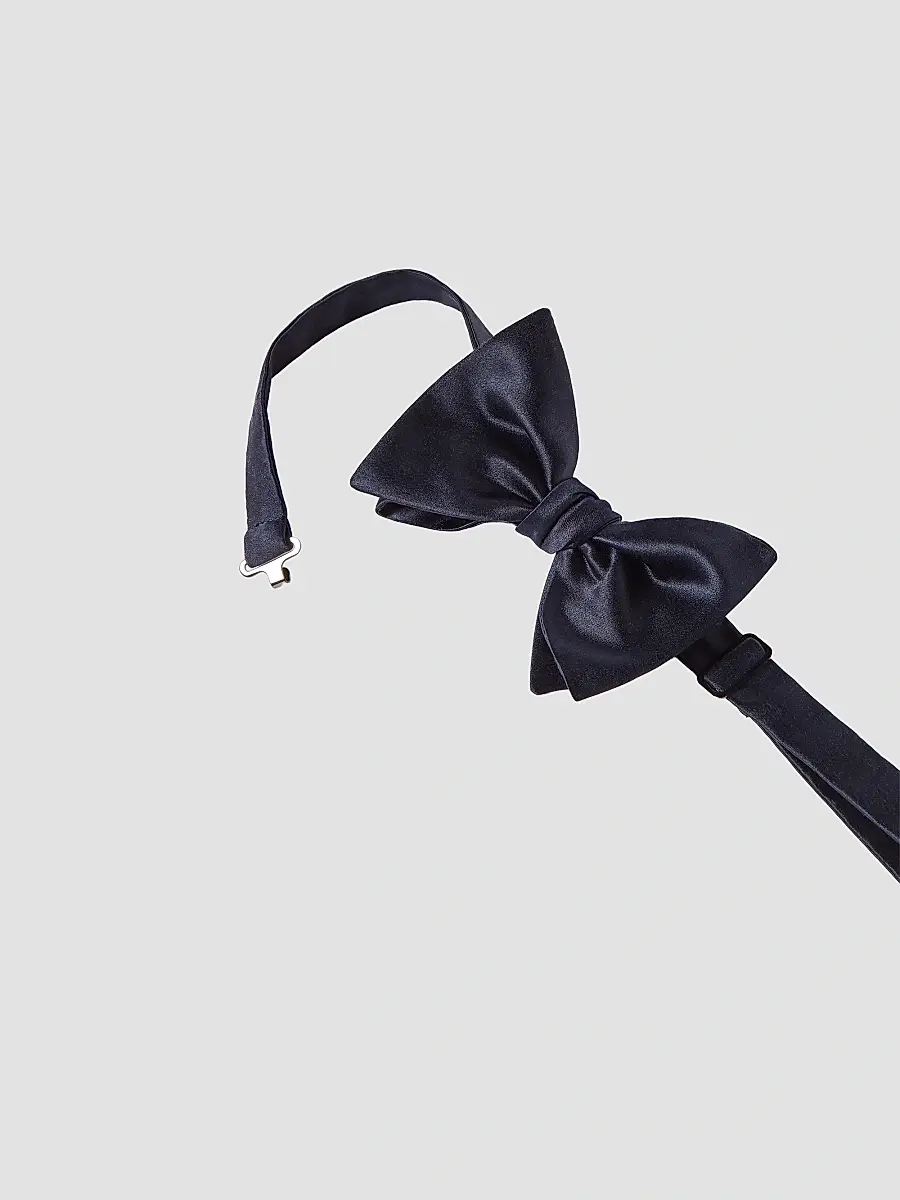 Brunello Cucinelli Men's Cotton and Silk Satin Bow Tie | Thumbnail 2 Brunello Cucinelli Men's Cotton and Silk Satin Bow Tie | Thumbnail 2