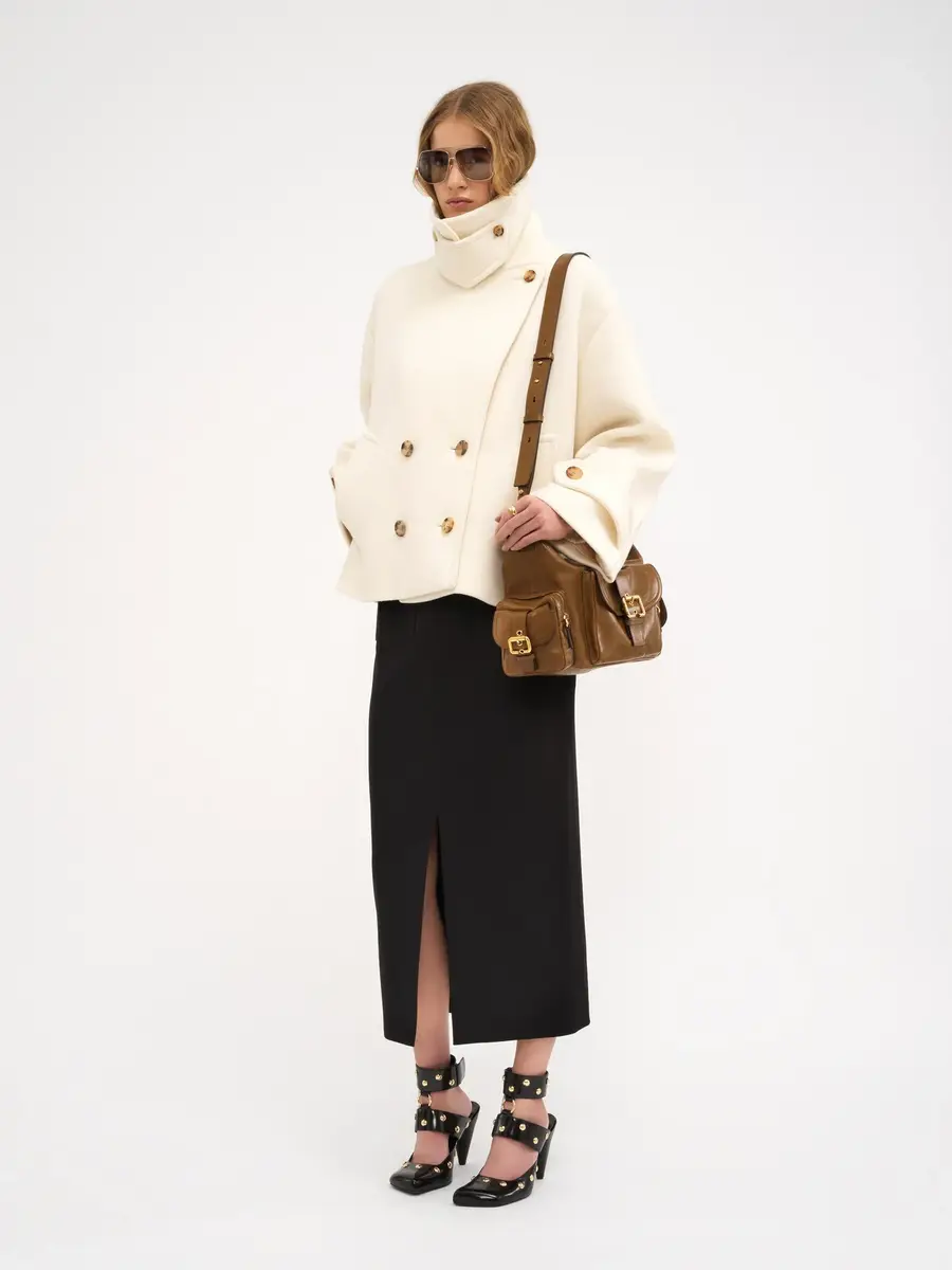 Chloé Oversized short coat in wool | Thumbnail 3