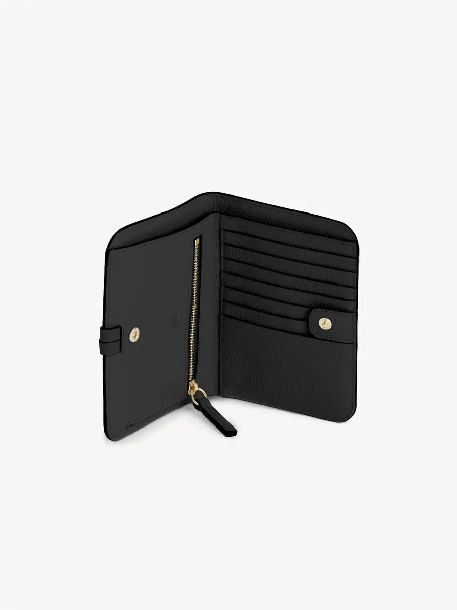 Chloé Alphabet bi-fold wallet in grained leather | Thumbnail 5 Chloé Alphabet bi-fold wallet in grained leather | Thumbnail 5