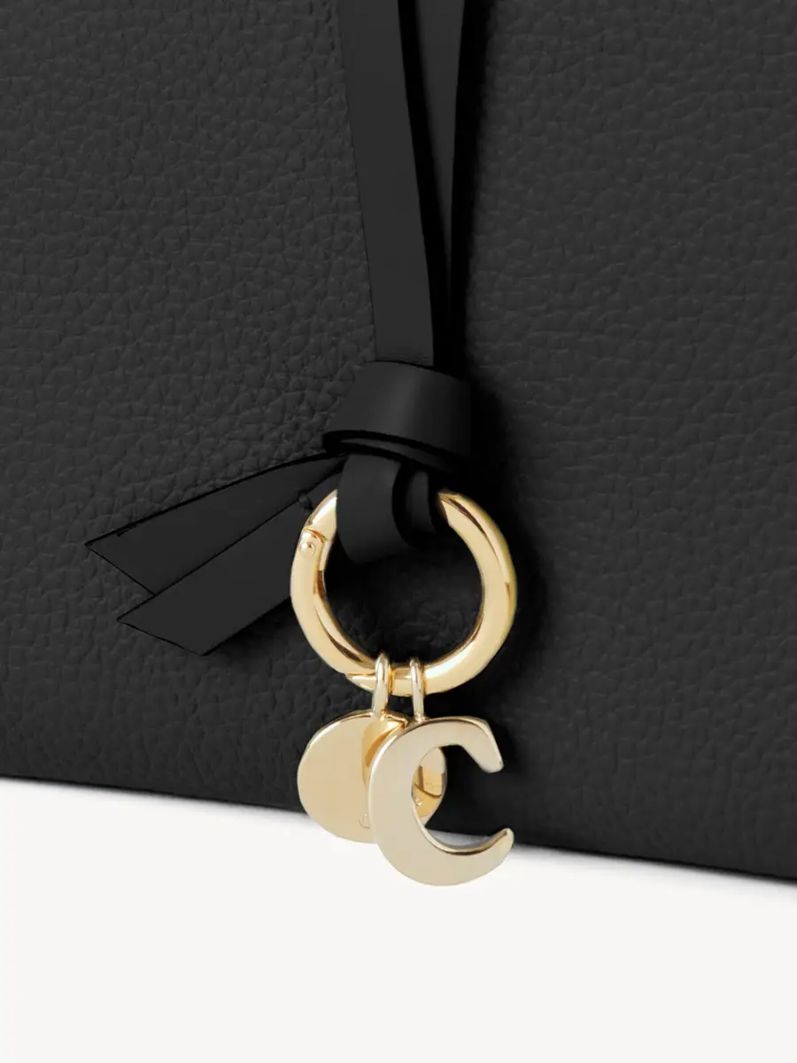 Chloé Alphabet bi-fold wallet in grained leather | Thumbnail 6 Chloé Alphabet bi-fold wallet in grained leather | Thumbnail 6