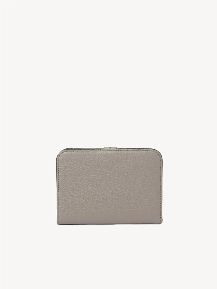Chloé Alphabet bifold wallet in grained leather | Thumbnail 4