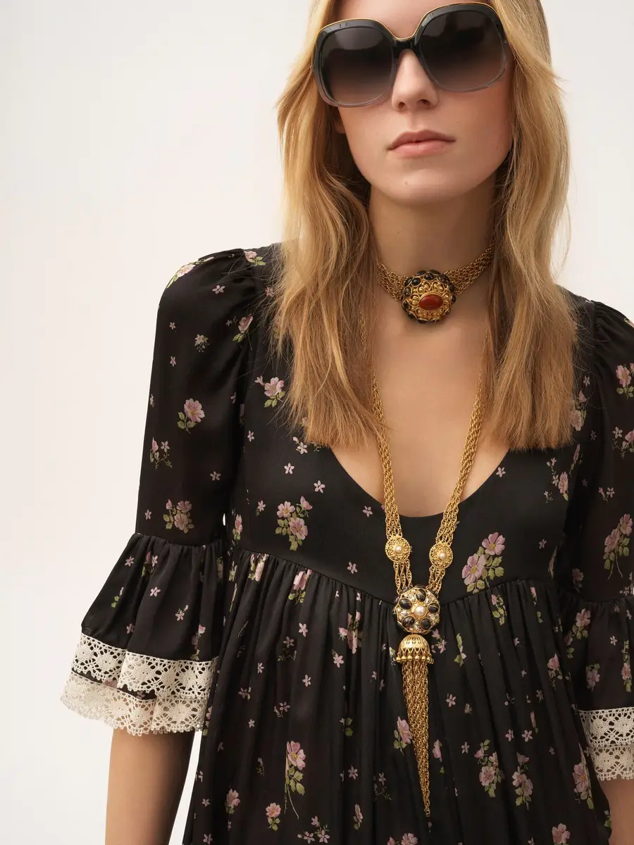 Chloé Scoop-neck midi dress in silk charmeuse & lace | Thumbnail 5