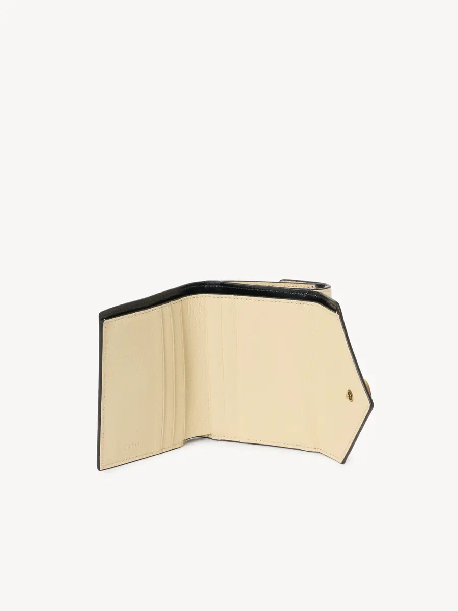Chloé Small Envelope tri-fold in grained leather | Thumbnail 5 Chloé Small Envelope tri-fold in grained leather | Thumbnail 5