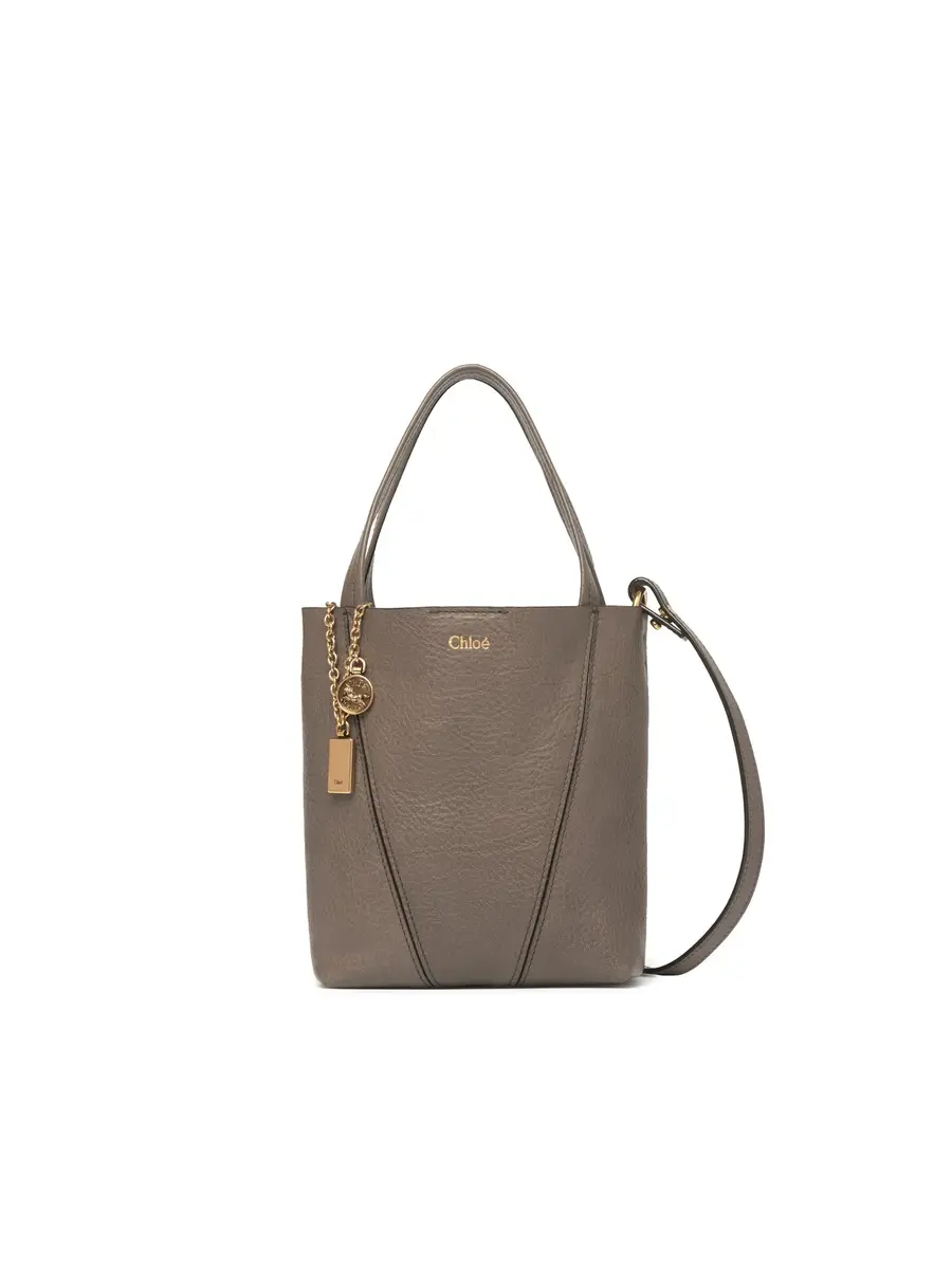 Chloé Small Chloé Spin tote bag in grained leather | Thumbnail 8