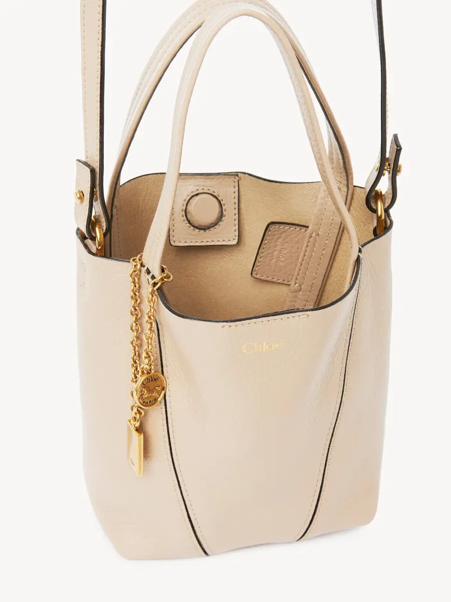 Chloé Small Chloé Spin tote bag in grained leather | Thumbnail 5 Chloé Small Chloé Spin tote bag in grained leather | Thumbnail 5