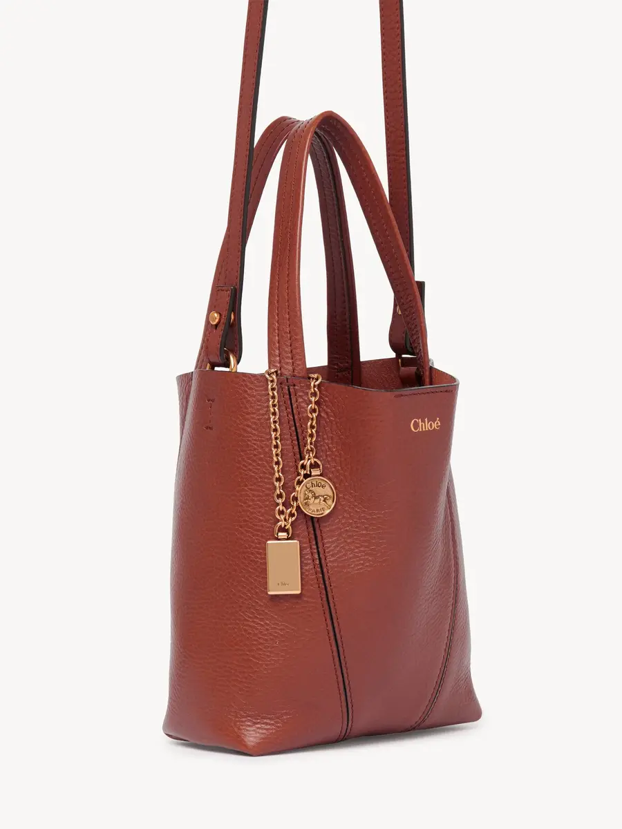 Chloé Small Chloé Spin tote bag in grained leather | Thumbnail 4