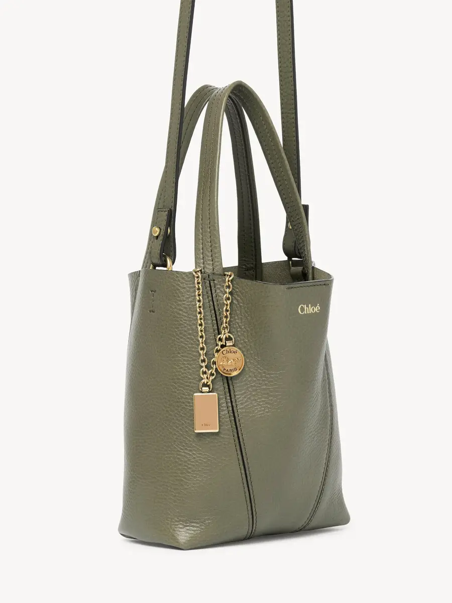 Chloé Small Chloé Spin tote bag in grained leather | Thumbnail 4
