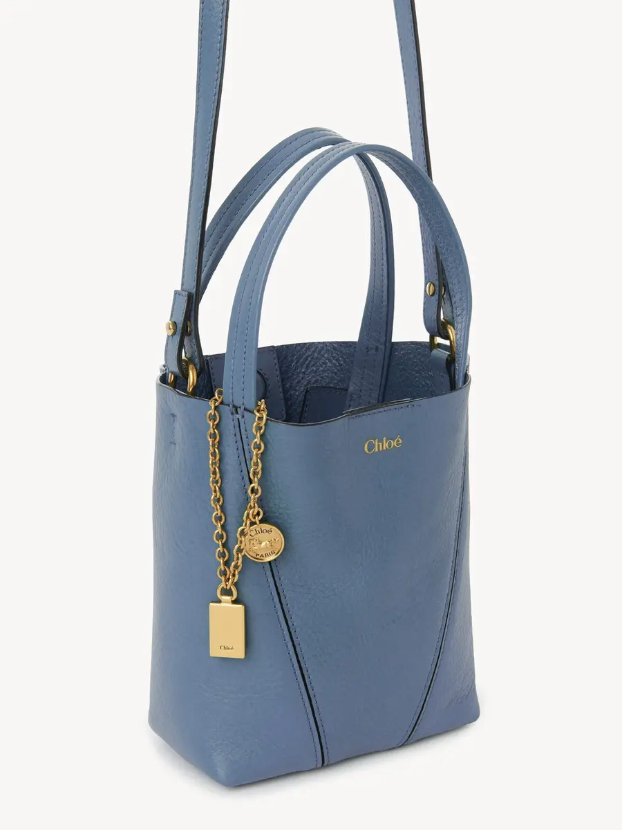 Chloé Small Chloé Spin tote bag in grained leather | Thumbnail 6
