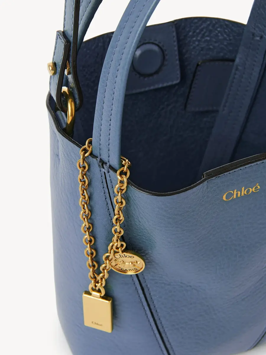 Chloé Small Chloé Spin tote bag in grained leather | Thumbnail 7