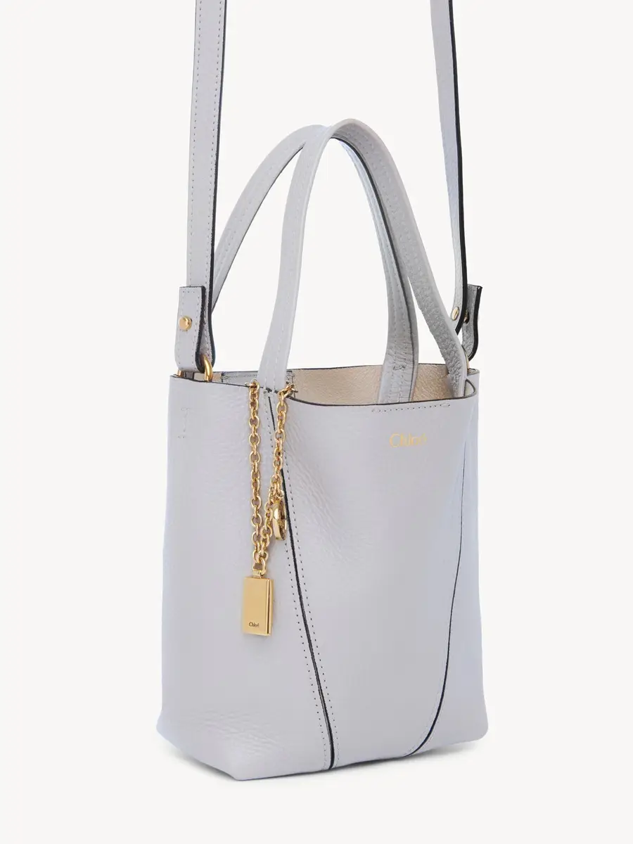 Chloé Small Chloé Spin tote bag in grained leather | Thumbnail 4