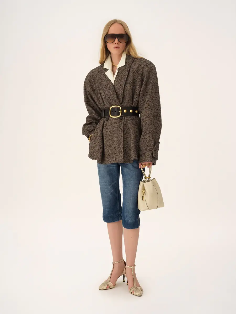 Chloé Small Chloé Spin tote bag in grained leather | Thumbnail 6 Chloé Small Chloé Spin tote bag in grained leather | Thumbnail 6