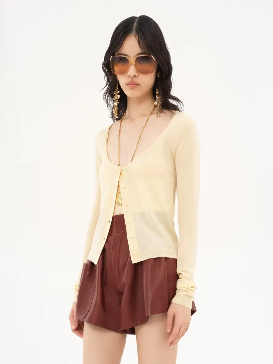 Chloé Scoop-neck fitted cardigan in superfine wool knit | Thumbnail 4 Chloé Scoop-neck fitted cardigan in superfine wool knit | Thumbnail 4