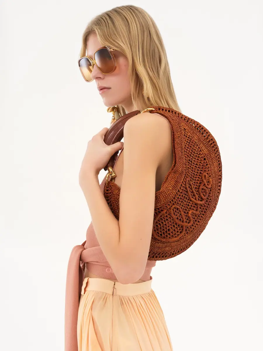 Chloé Summer Banana hobo bag in raffia | Thumbnail 3 Chloé Summer Banana hobo bag in raffia | Thumbnail 3