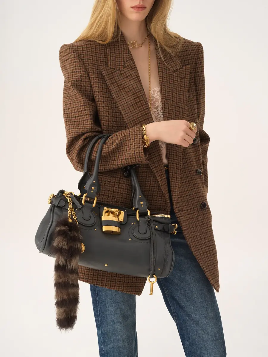 Chloé The Treasure Tails charm in shearling | Thumbnail 3