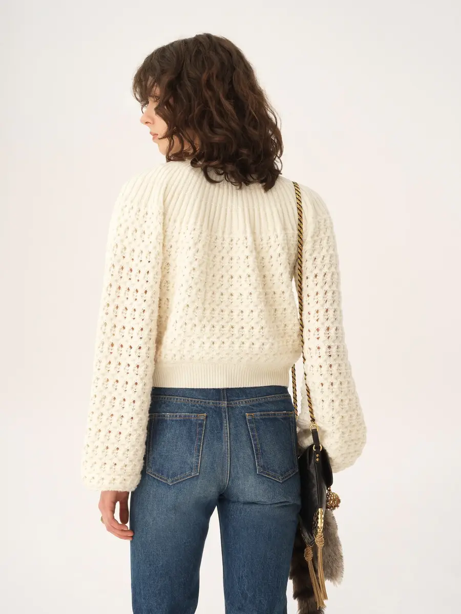 Chloé Round-neck cardigan in a wool & cashmere knit | Thumbnail 5