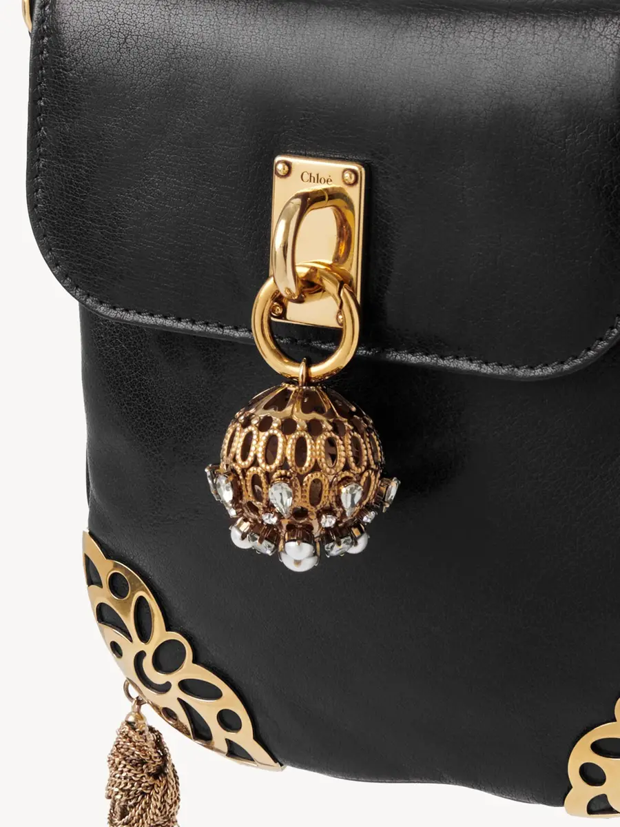 Chloé Château Treasures chain flap bag in grained leather | Thumbnail 7 Chloé Château Treasures chain flap bag in grained leather | Thumbnail 7