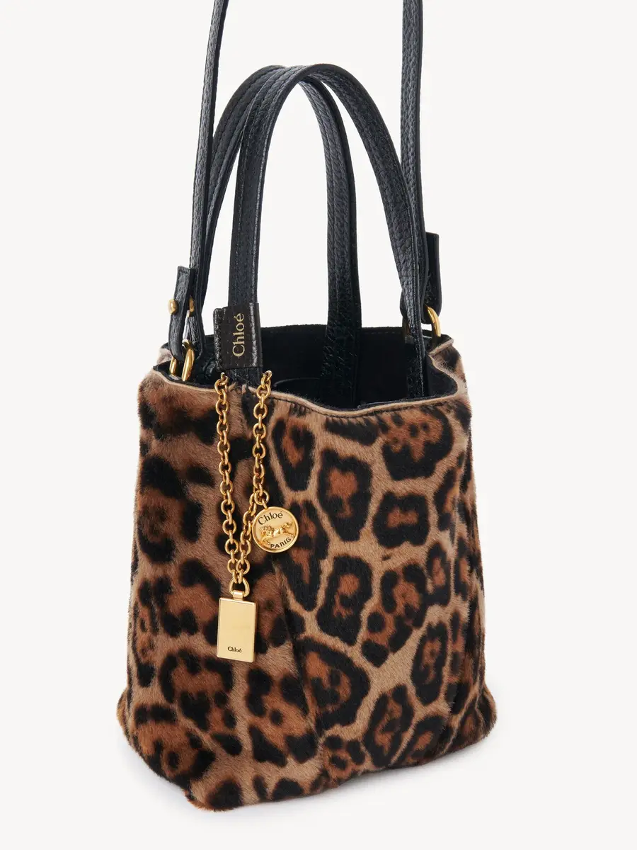 Chloé Small Chloé Spin tote bag in leopard-print shearling | Thumbnail 5