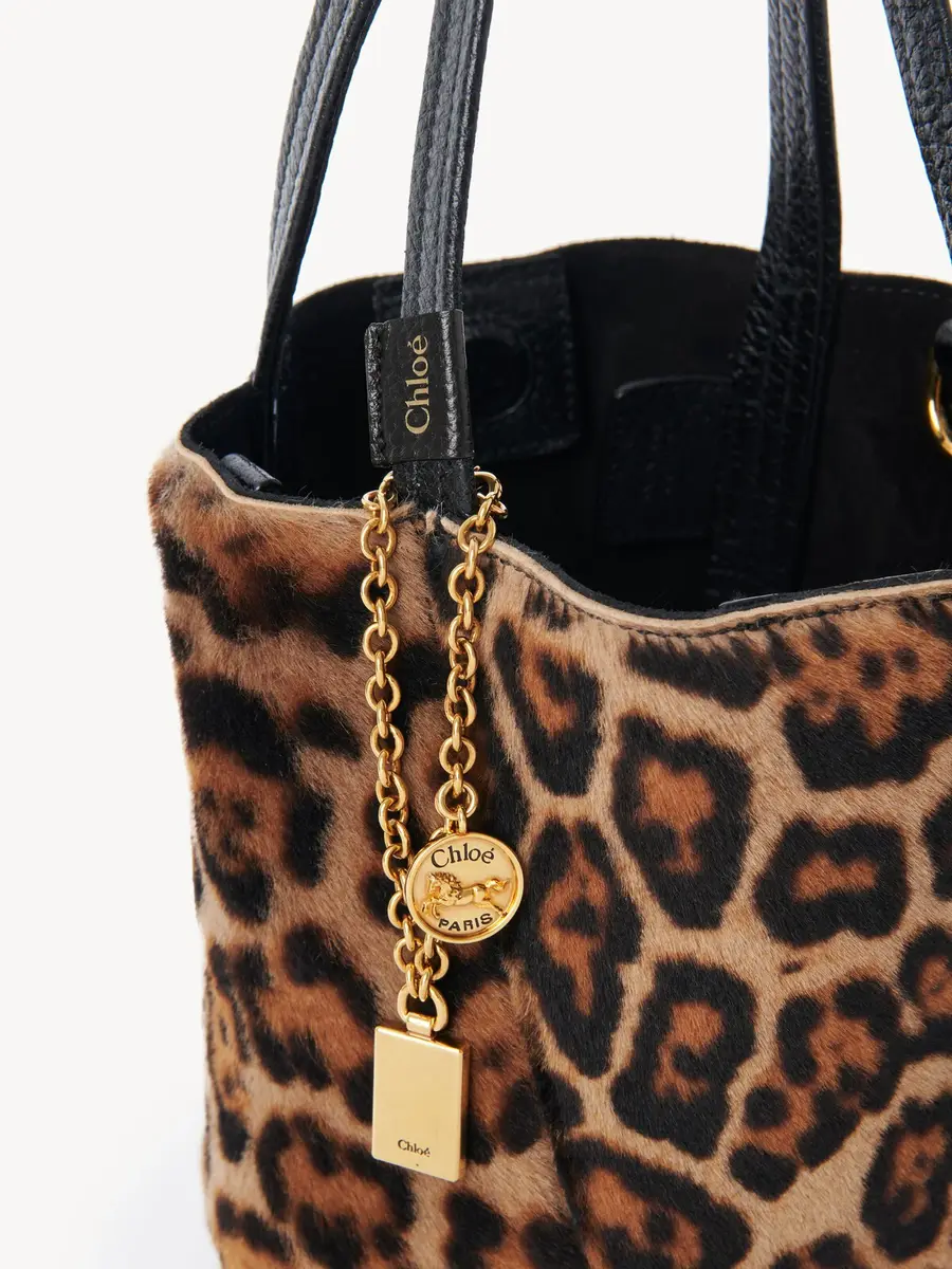 Chloé Small Chloé Spin tote bag in leopard-print shearling | Thumbnail 6