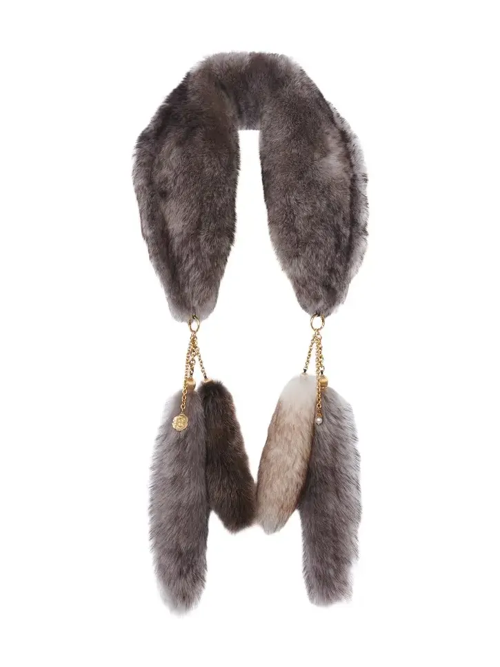The Treasure Tails scarf in shearling