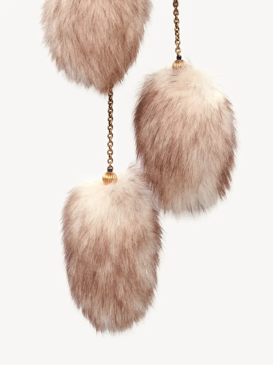 Chloé The Treasure Tails scarf in shearling | Thumbnail 3 Chloé The Treasure Tails scarf in shearling | Thumbnail 3