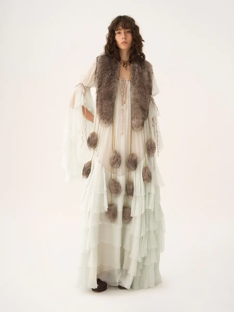 Chloé The Treasure Tails scarf in shearling | Thumbnail 2 Chloé The Treasure Tails scarf in shearling | Thumbnail 2