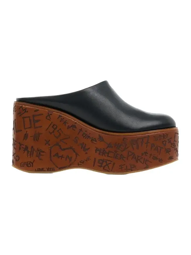 Maxime wedge mule