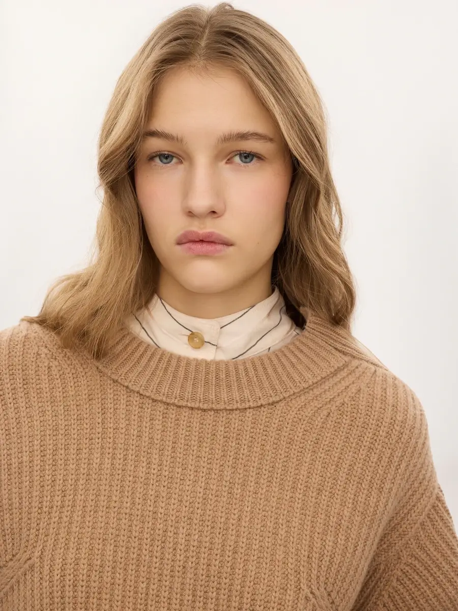Chloé Cropped mock-neck sweater in a wool and cashmere knit & lace | Thumbnail 6 Chloé Cropped mock-neck sweater in a wool and cashmere knit & lace | Thumbnail 6