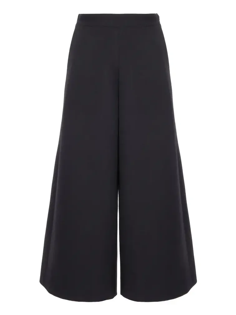 Wide-leg tailored pants in wool crêpe Wide-leg tailored pants in wool crêpe