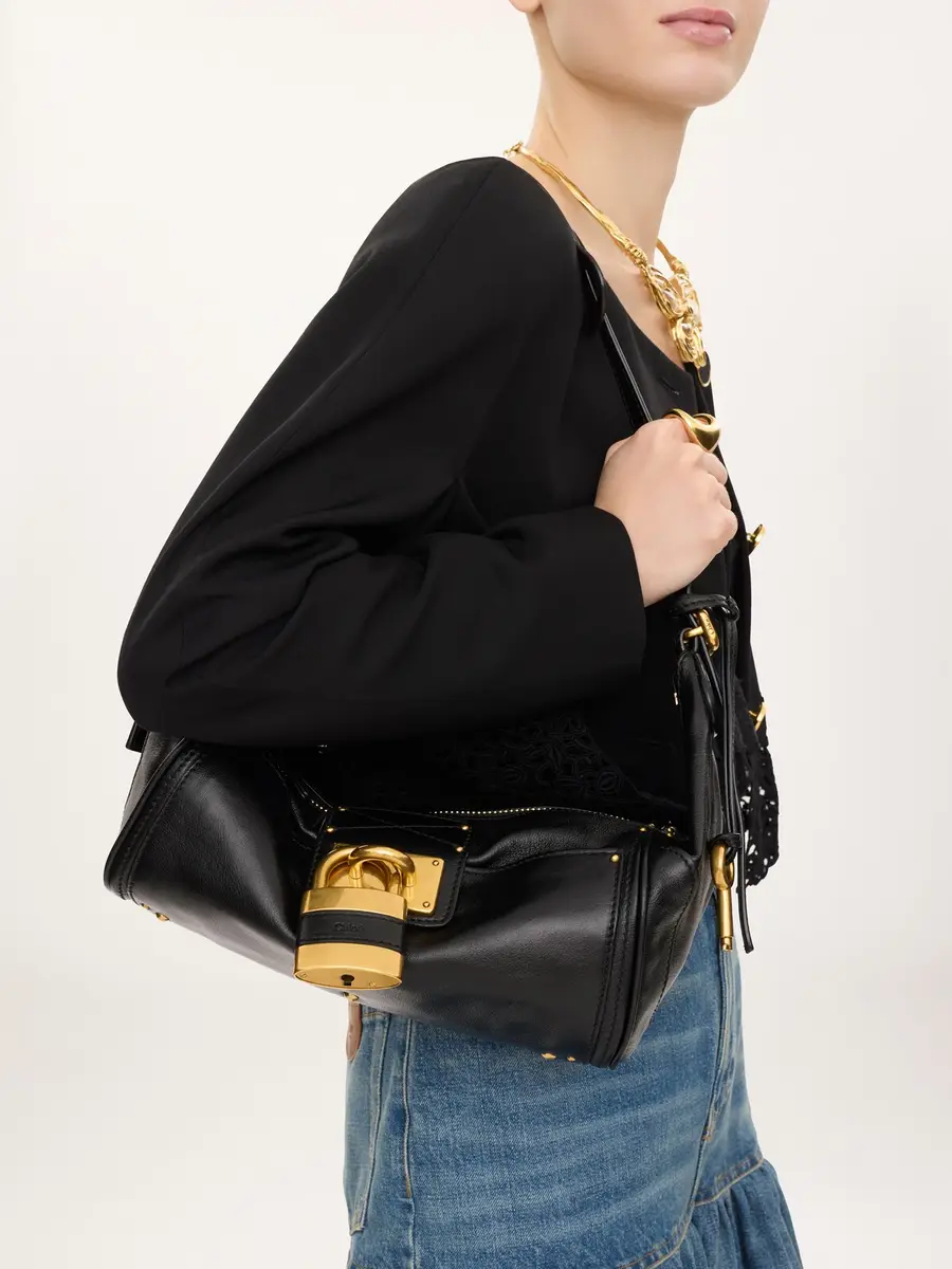 Chloé Paddington crossbody bag in grained leather | Thumbnail 3 Chloé Paddington crossbody bag in grained leather | Thumbnail 3