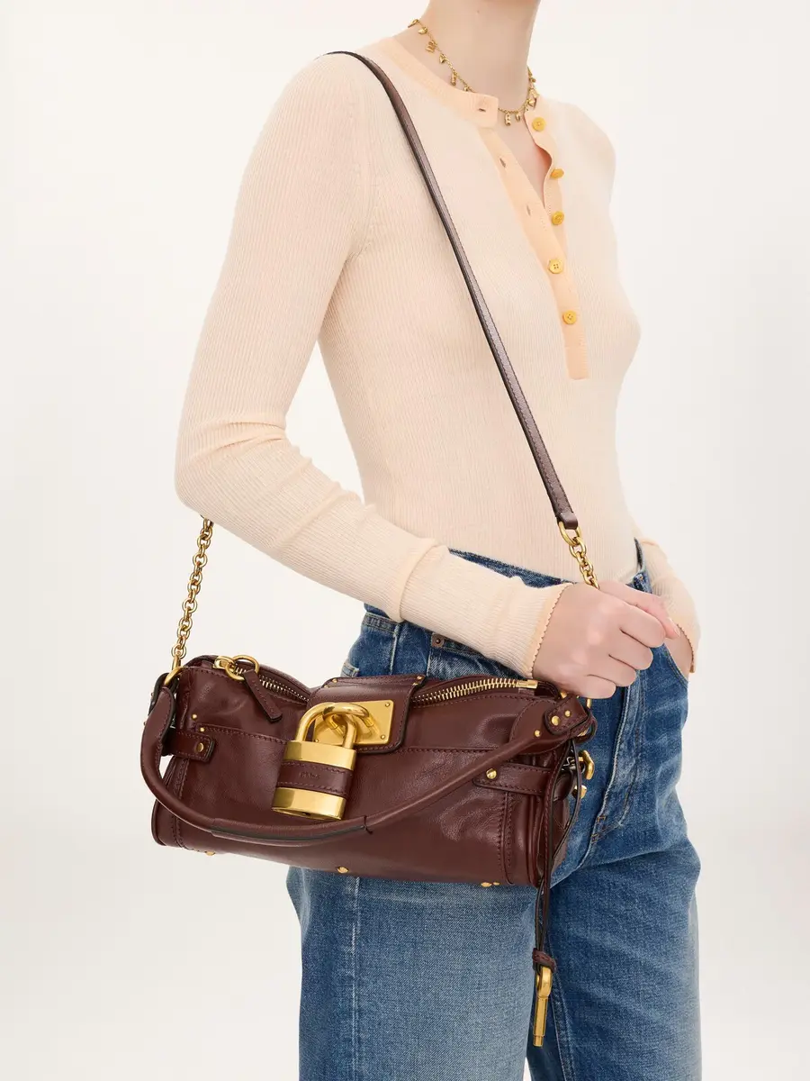 Chloé Small Paddington bag with strap in grained leather | Thumbnail 3
