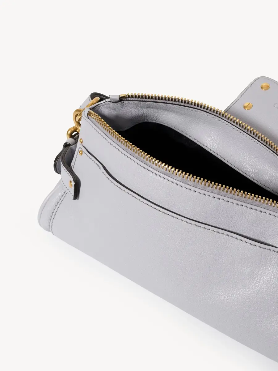 Chloé Small Paddington bag with strap in grained leather | Thumbnail 5 Chloé Small Paddington bag with strap in grained leather | Thumbnail 5