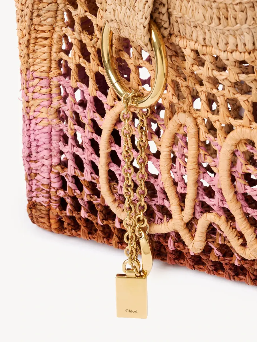 Chloé Small Summer Banana east-west tote bag with strap in raffia | Thumbnail 7 Chloé Small Summer Banana east-west tote bag with strap in raffia | Thumbnail 7
