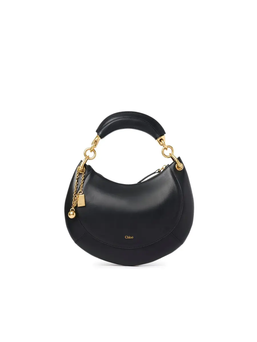 Chloé Small Chloé Banana zipped hobo in soft leather | Image 1 Chloé Small Chloé Banana zipped hobo in soft leather | Image 1