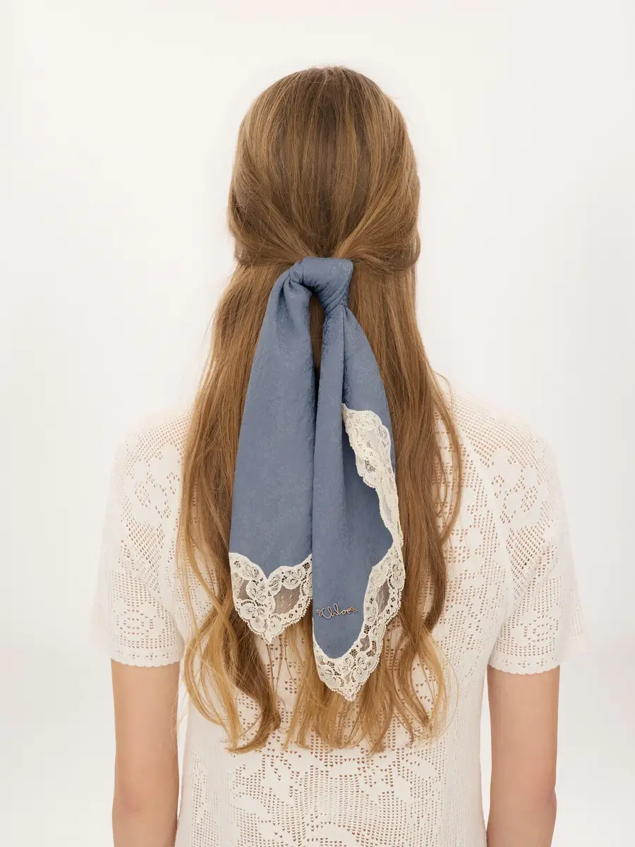 Chloé The Chloé Poetic square scarf in silk & lace | Thumbnail 3 Chloé The Chloé Poetic square scarf in silk & lace | Thumbnail 3