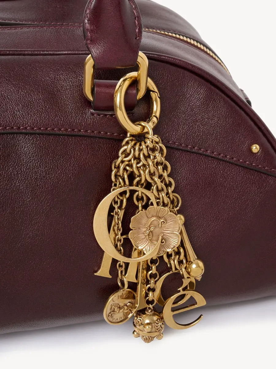 Chloé Chloé Symbols Logo key ring bag charm in brass | Thumbnail 4 Chloé Chloé Symbols Logo key ring bag charm in brass | Thumbnail 4