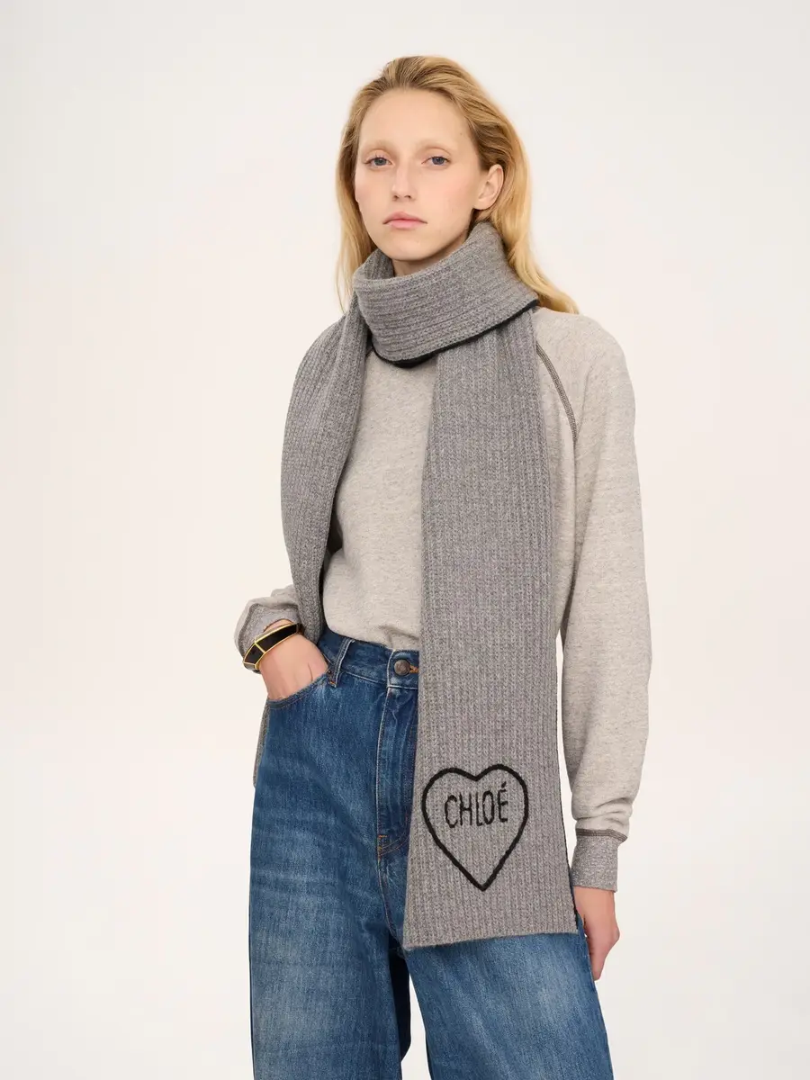 Chloé The Chloé Encoeur scarf in wool & cashmere | Thumbnail 3 Chloé The Chloé Encoeur scarf in wool & cashmere | Thumbnail 3