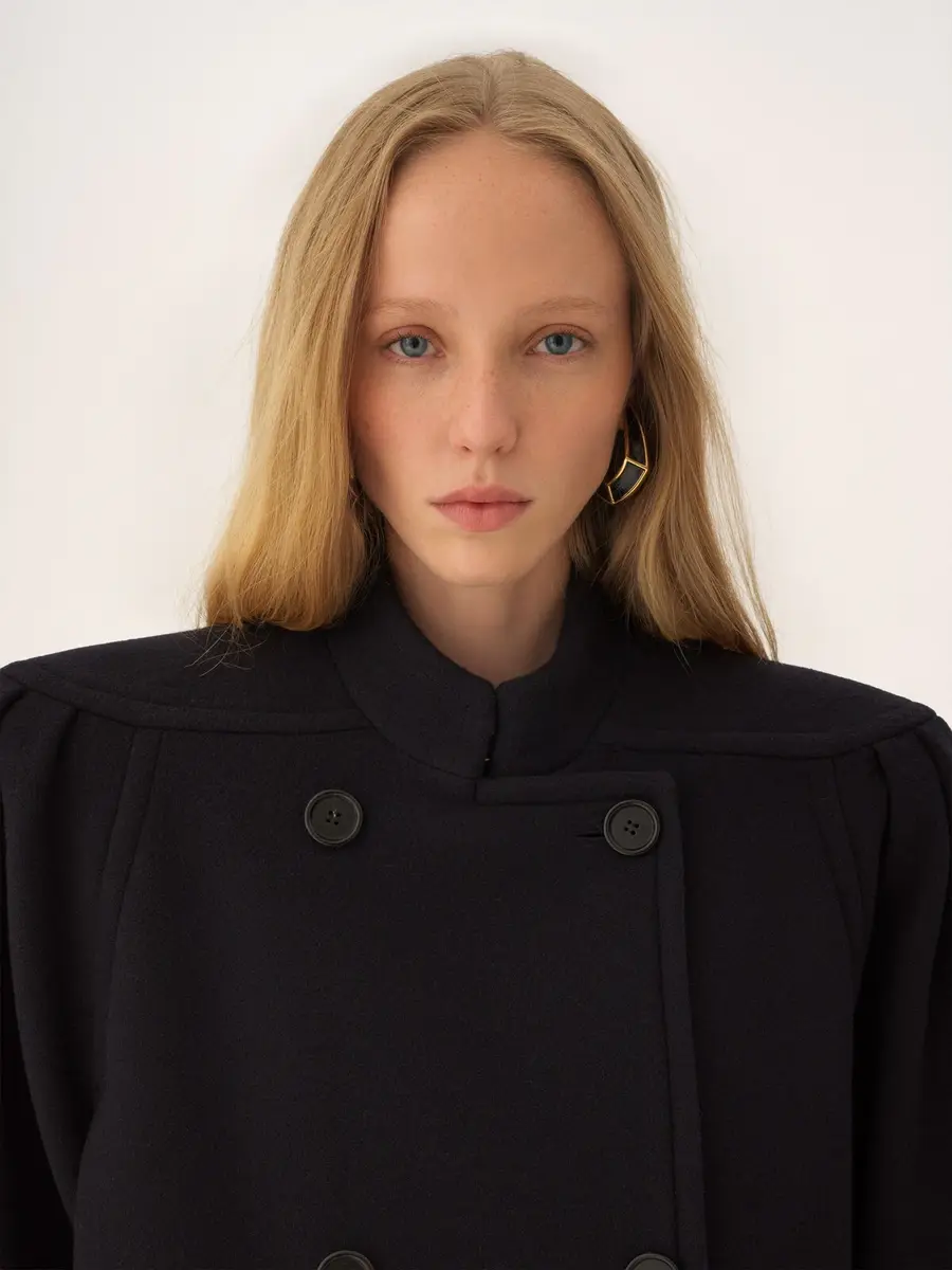Chloé High-neck double-breasted coat in wool | Thumbnail 7