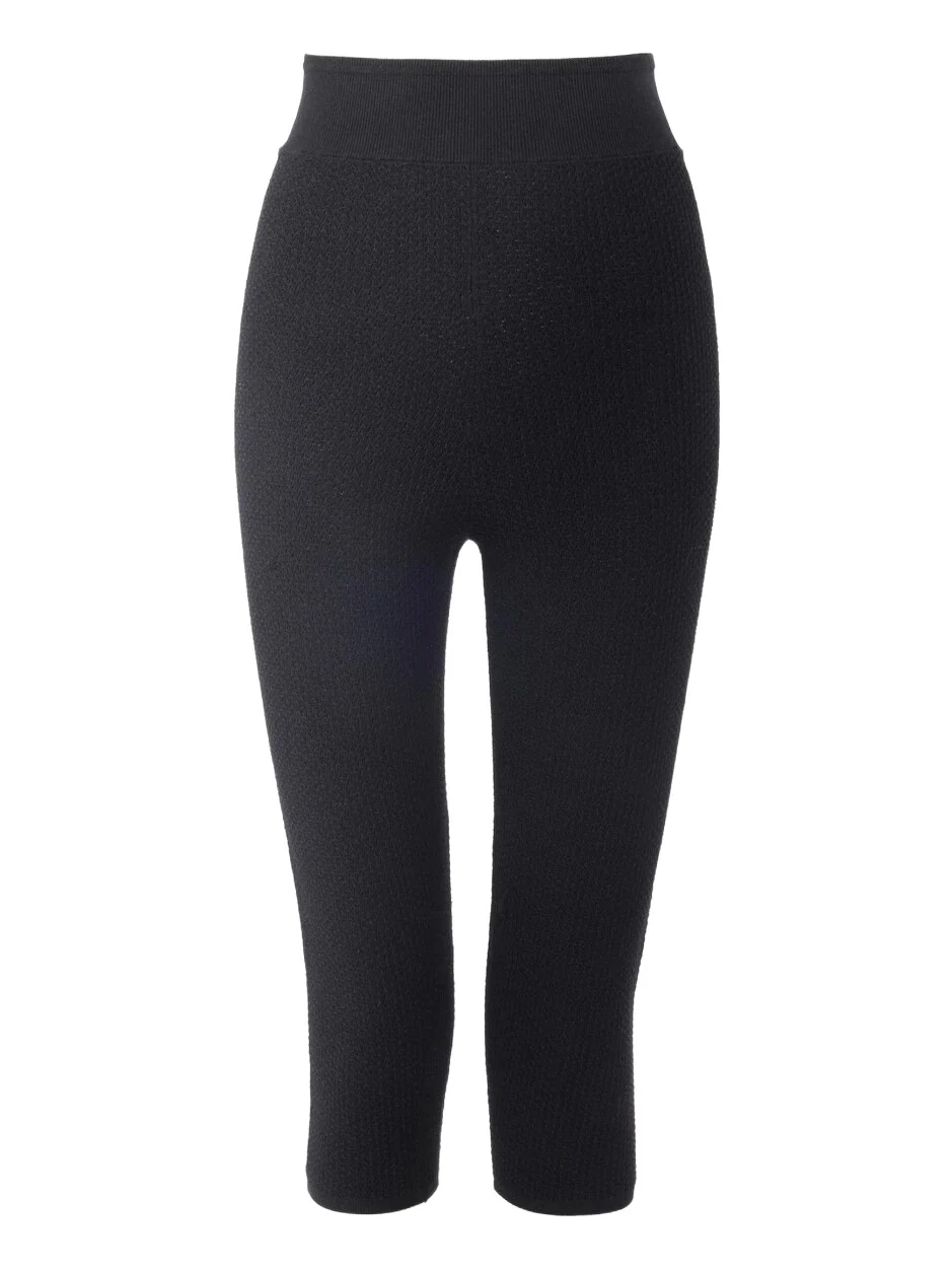 Capri leggings in a stretch knit Capri leggings in a stretch knit